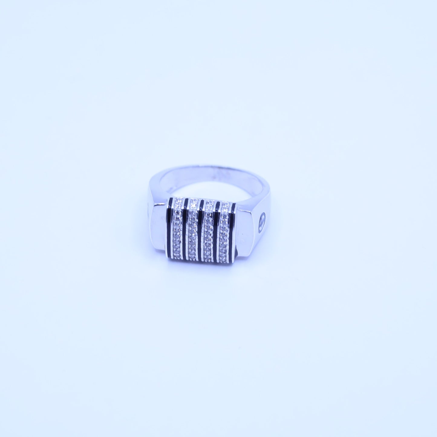 Kivara ring