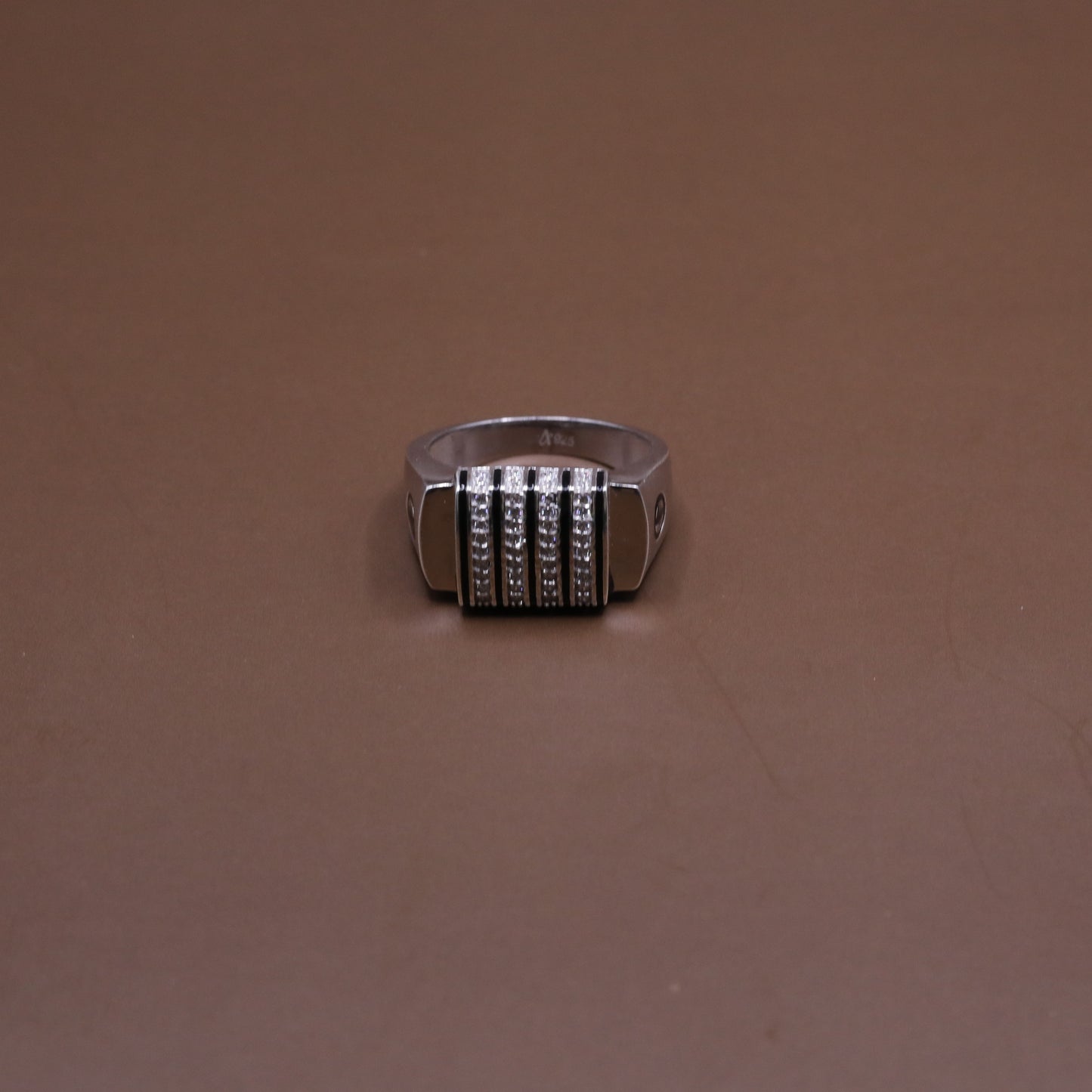 Kivara ring