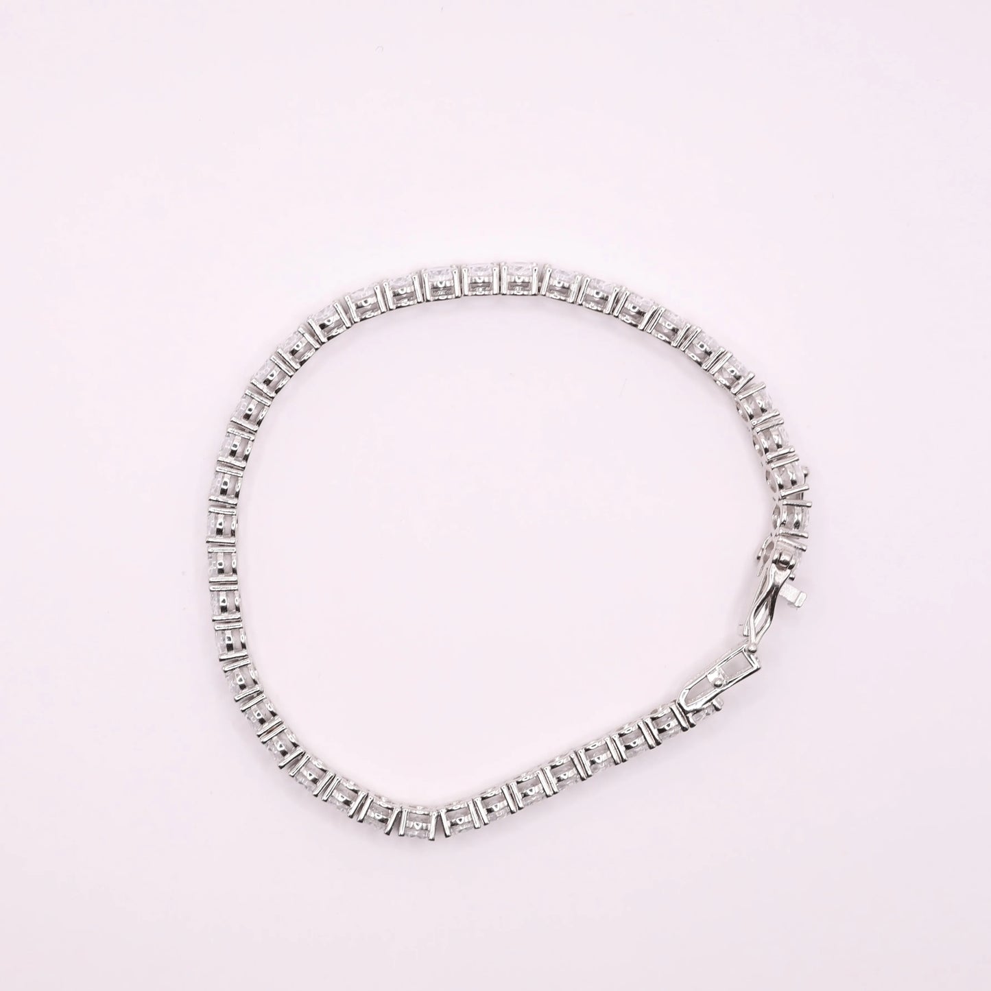 Classic Diamond Tennis Bracelet b11pg5-jk.myshopify.com
