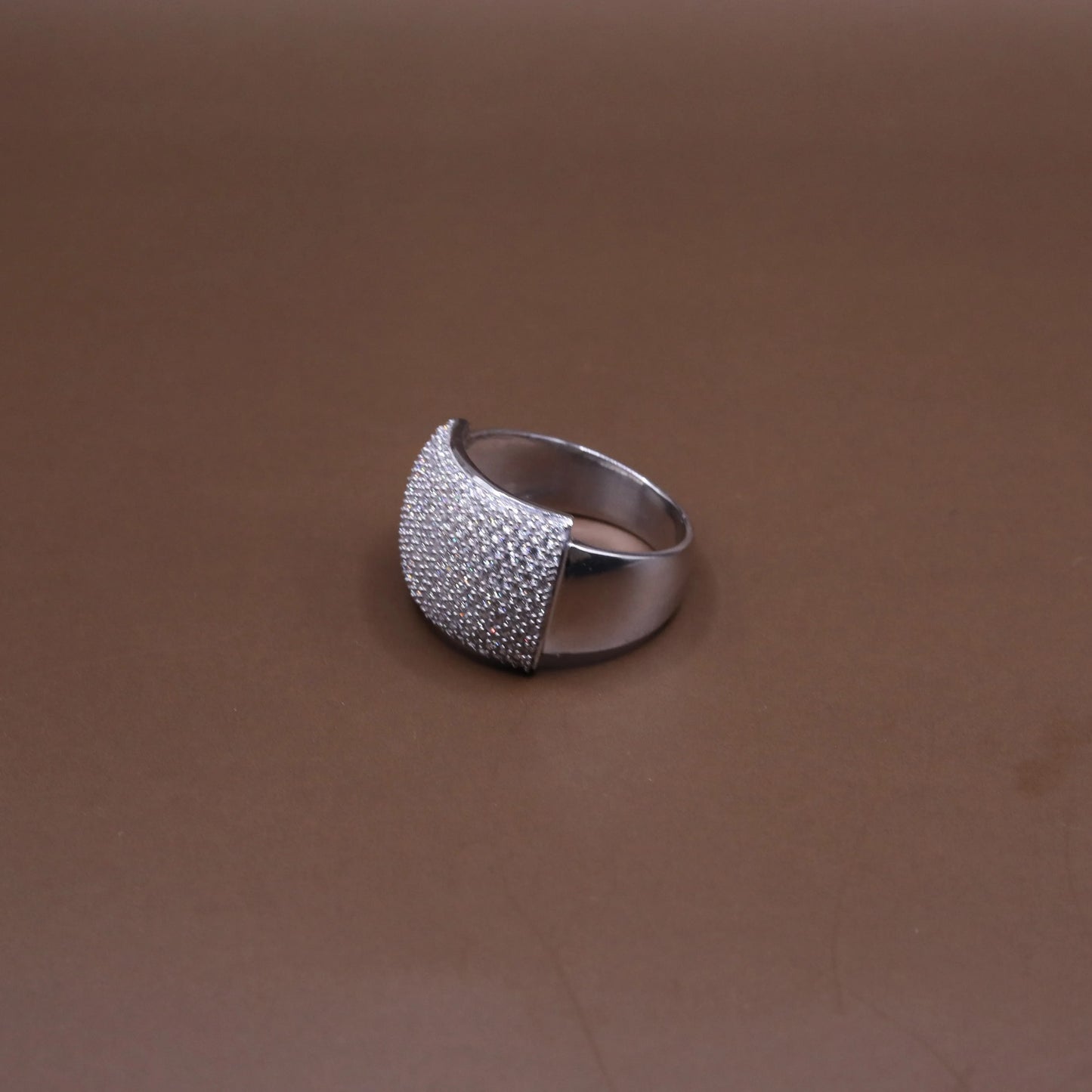 Kivara ring