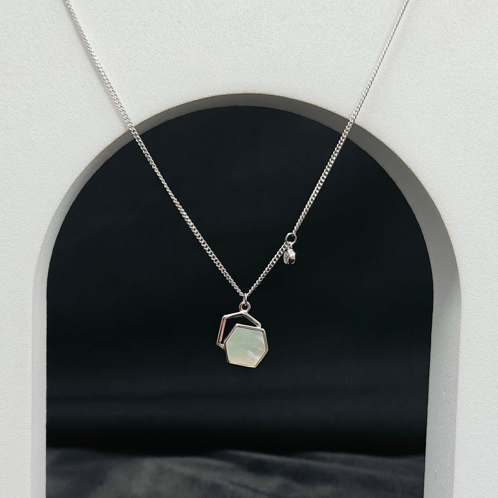 Elegant Hexagon Mother of Pearl Necklace - Kivara jewels