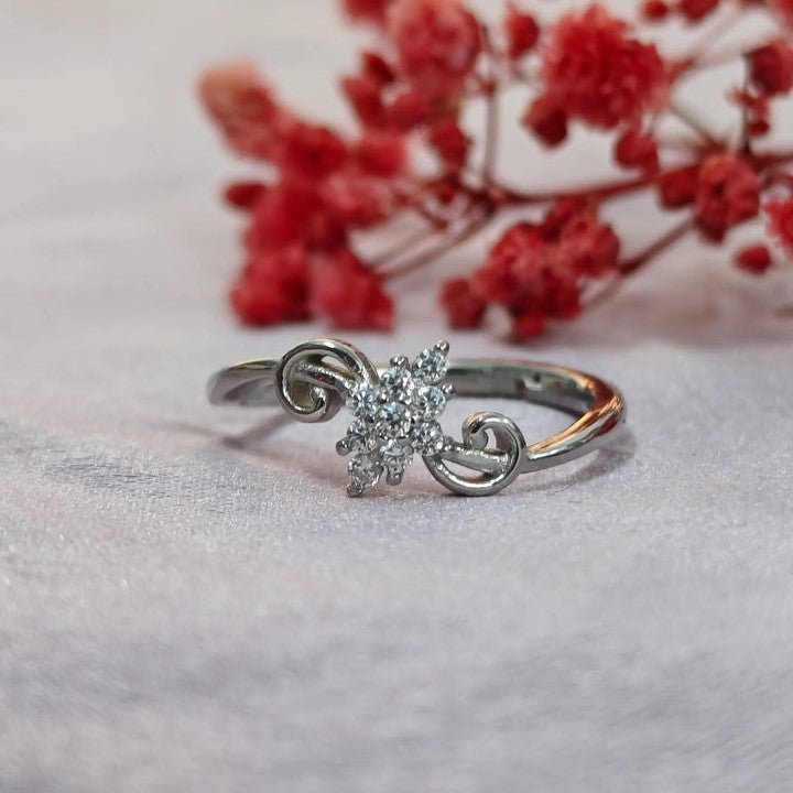 Floral Blossom Sterling Silver Ring - Kivara jewels