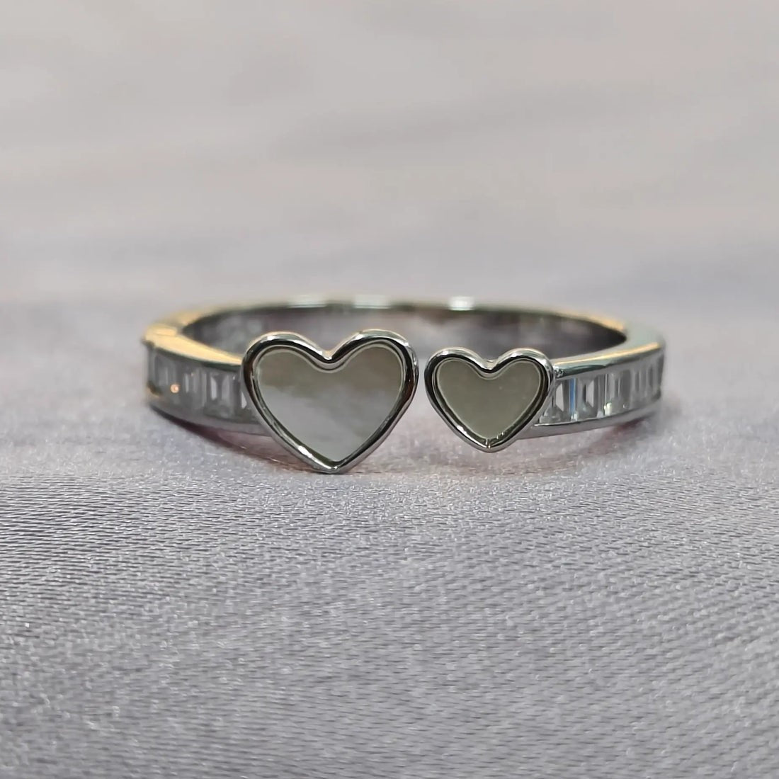 "Love's Embrace" Ring - Kivara jewels