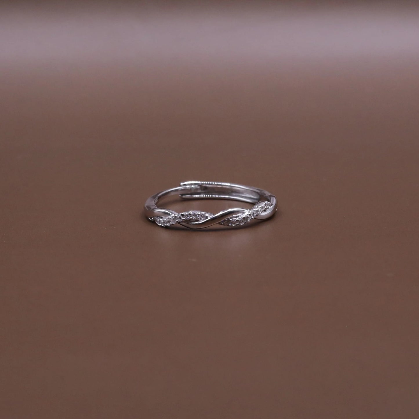 Twist Band Ring b11pg5-jk.myshopify.com