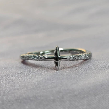 Dainty Cross Ring - Kivara jewels