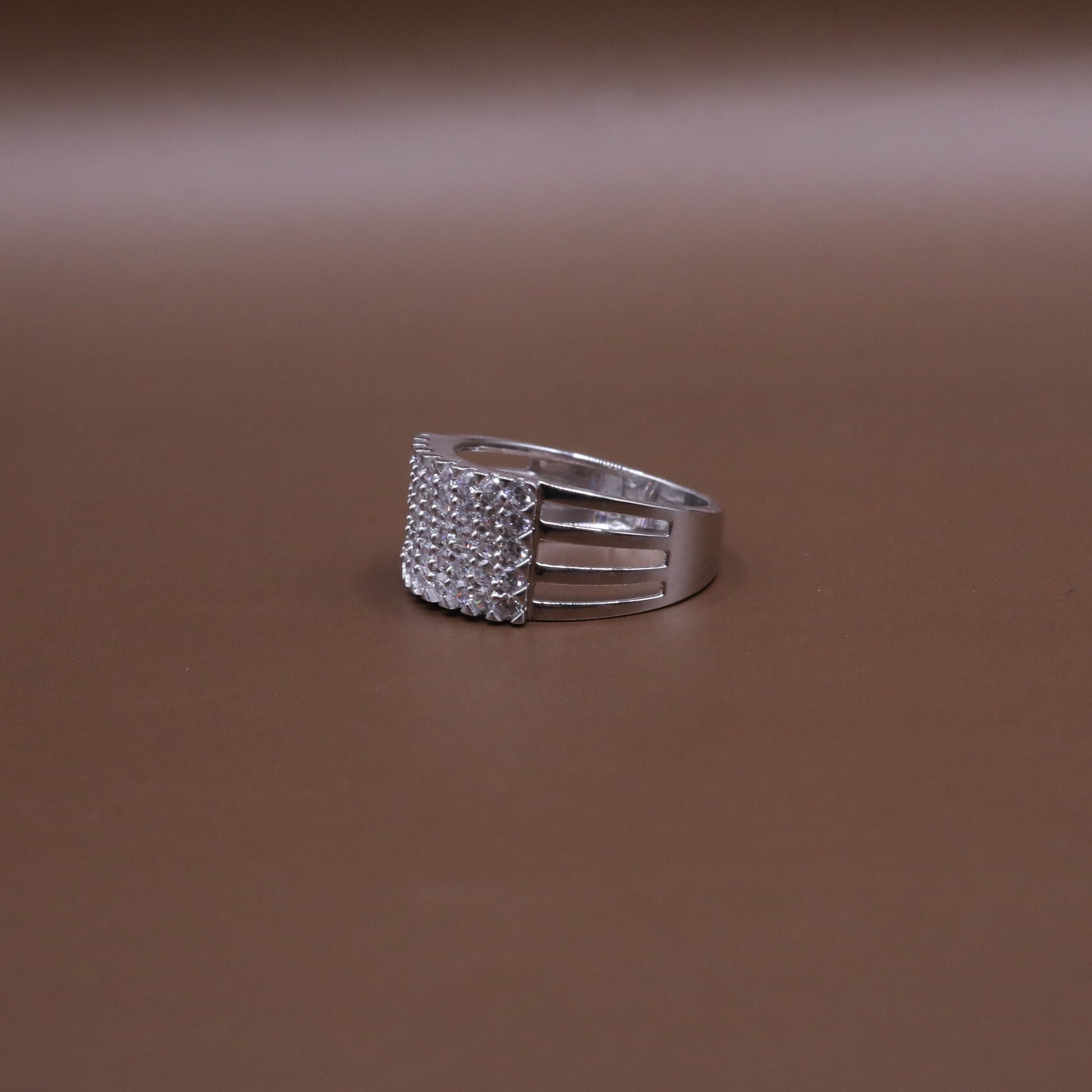 Diamond - Cut Band Ring - Kivara jewels