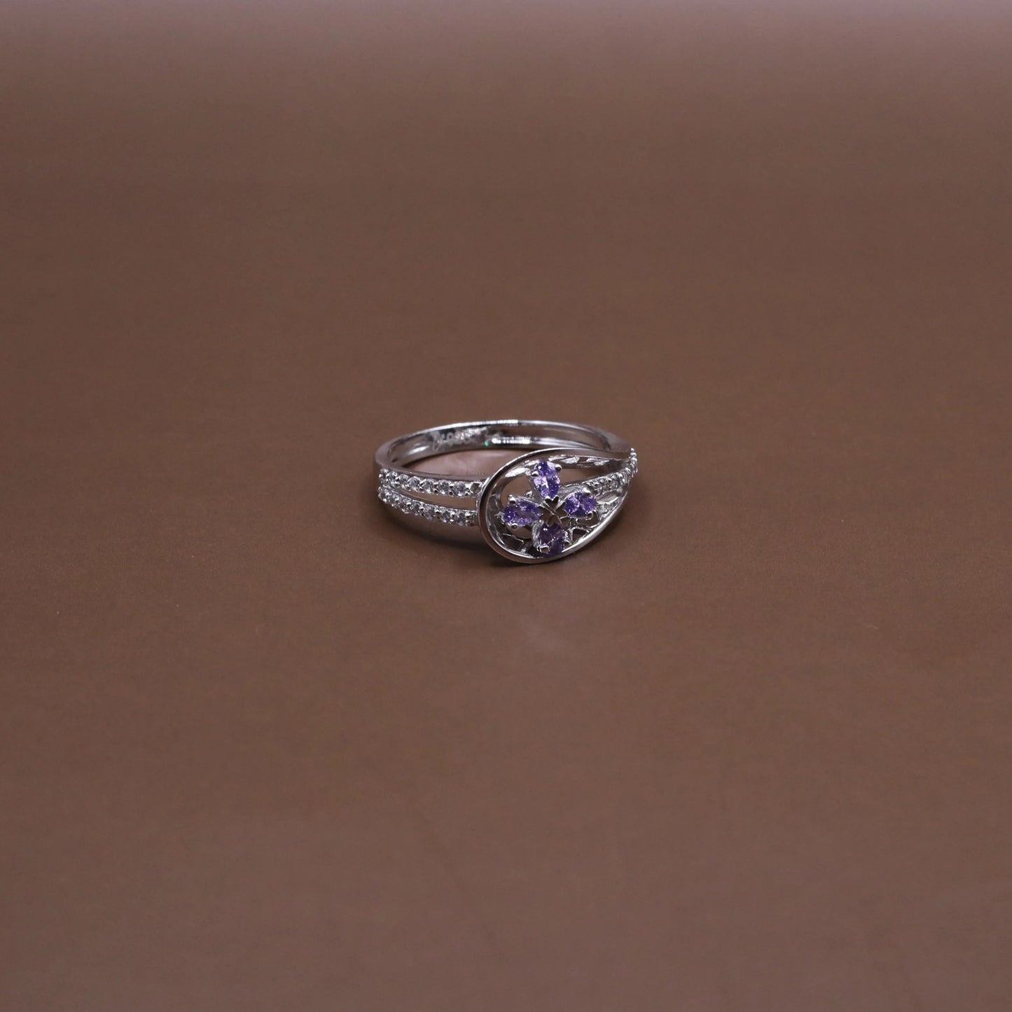 Floral Ring - Kivara jewels