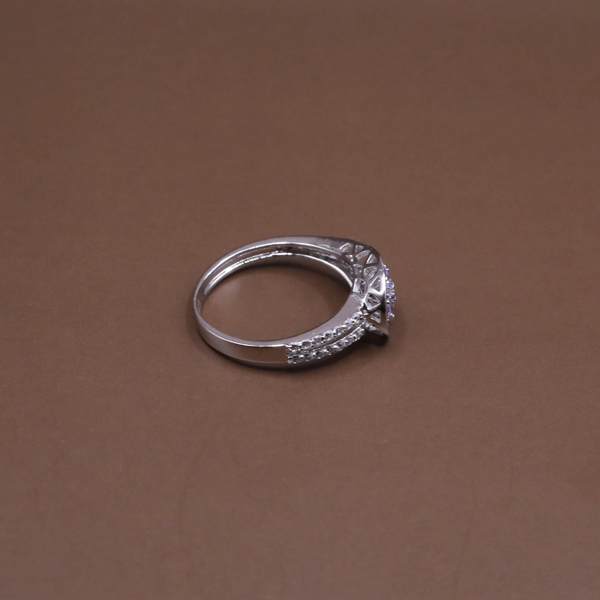 Floral Ring - Kivara jewels