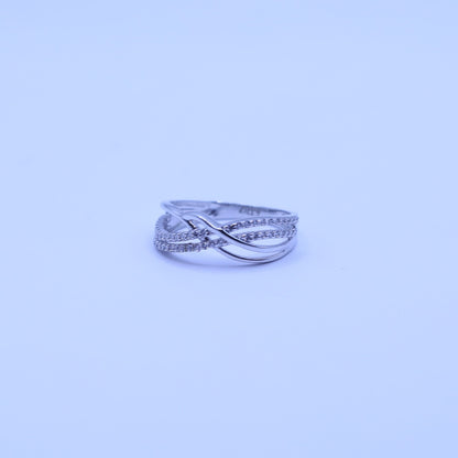 Twisted Crossover Ring