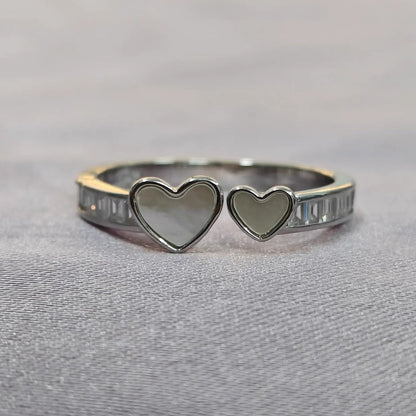 "Love's Embrace" Ring - Kivara jewels