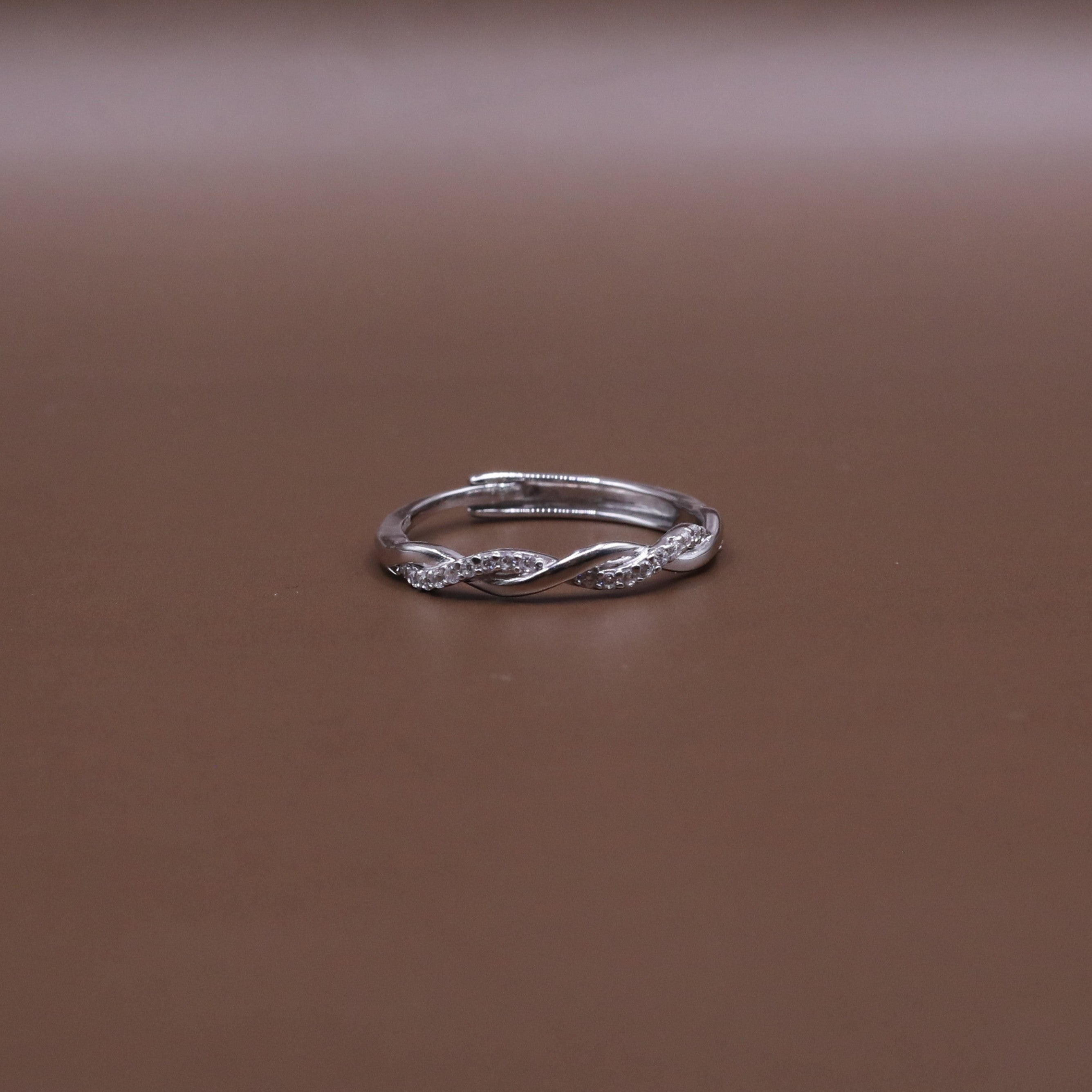 Twist Band Ring