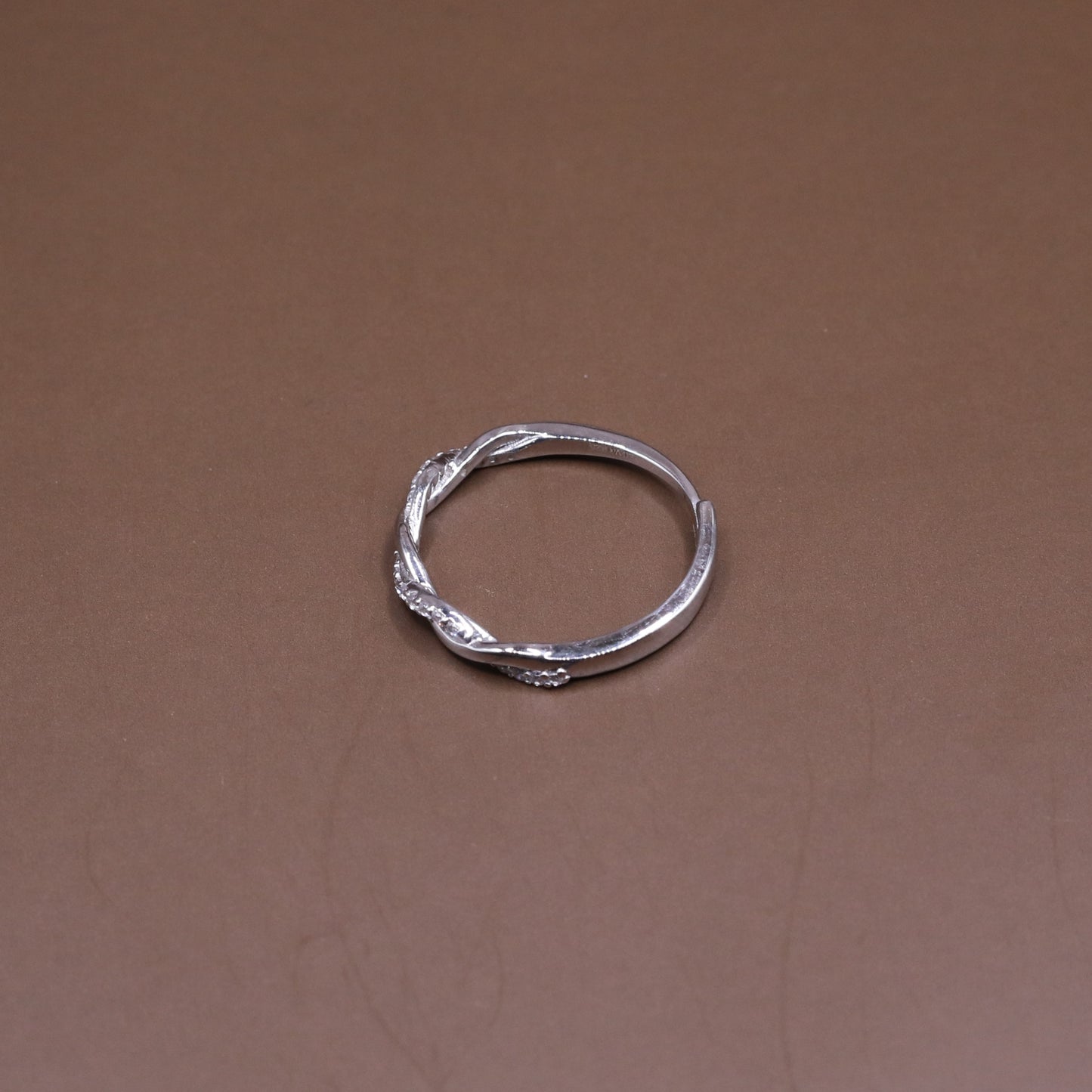 Twist Band Ring