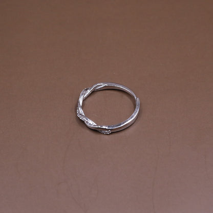 Twist Band Ring