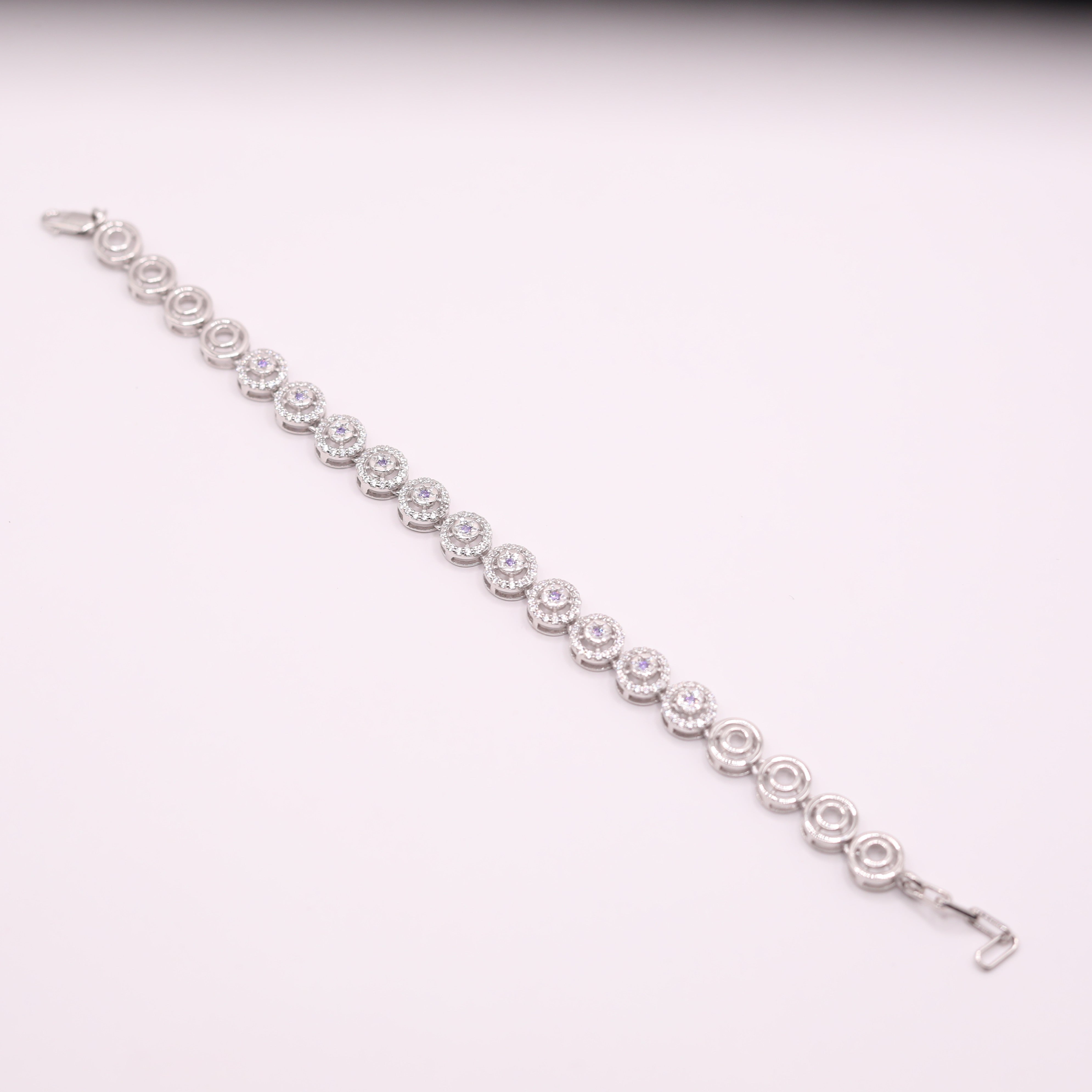 Alternating Link Bracelet
