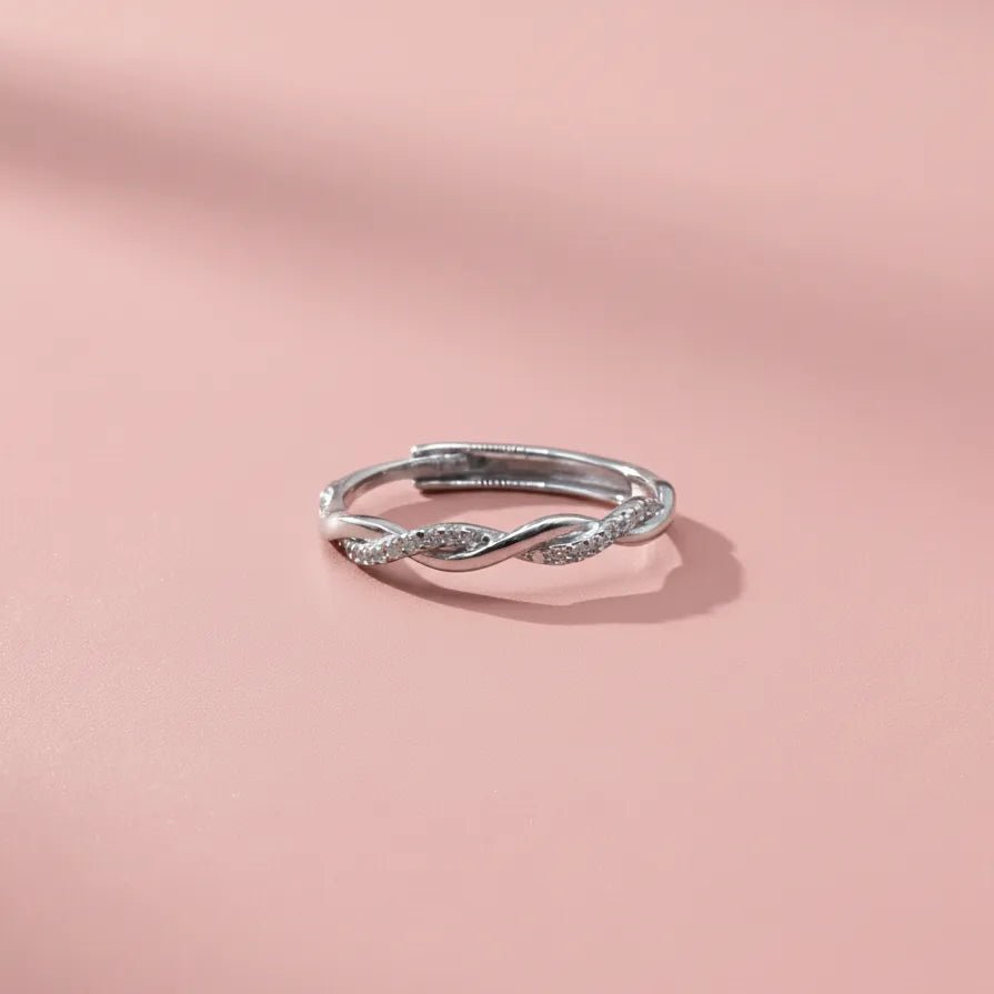 Twist Band Ring - Kivara jewels